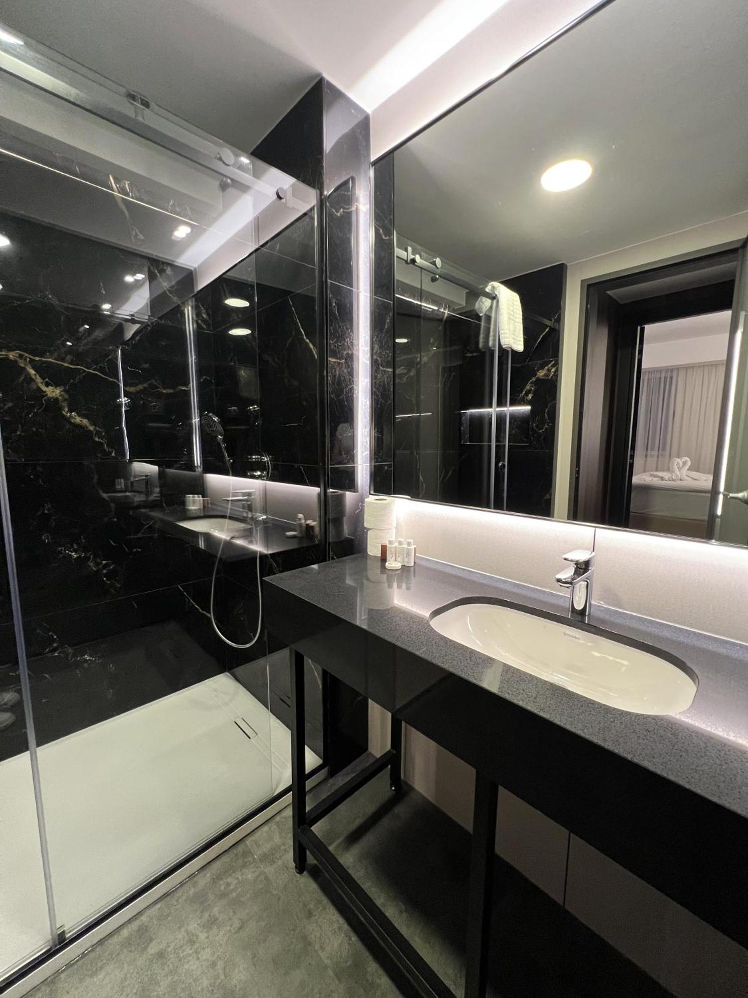 Nobel Design Hotel เบลเกรด ภายนอก รูปภาพ